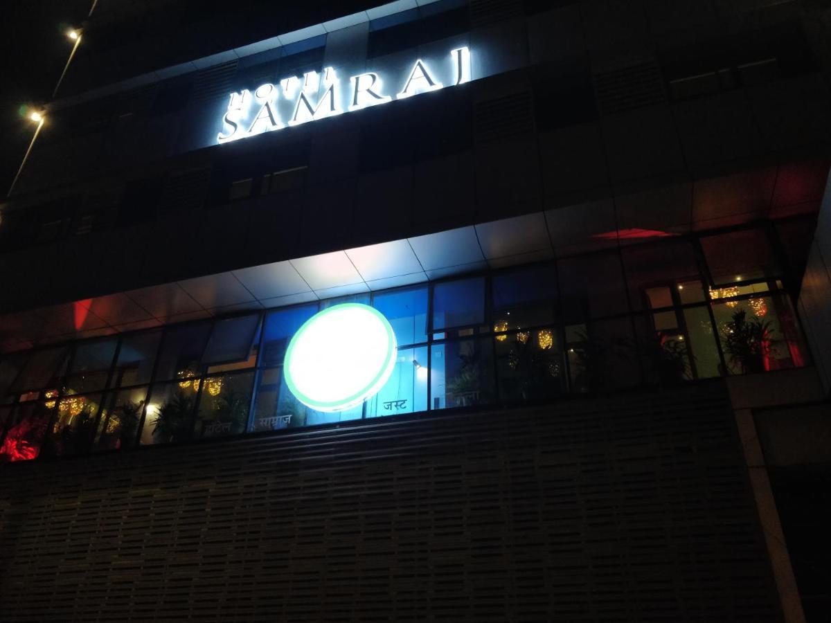 Hotel Samraj Мумбай Екстериор снимка